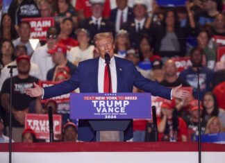 Trump visitará Springfield, la ciudad del bulo de los haitianos comedores de gatos Trump