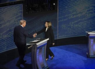 Comienza el debate entre Trump y Harris con un apretón de manos y una presentación formal debate