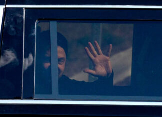 Zelenskyy visita fábrica de municiones en Pensilvania para agradecer a trabajadores y pedir más Zelenskyy