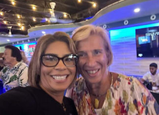 En el Mes de la Herencia Hispana, las latinas de Filadelfia se movilizan por la primera mujer hija de inmigrantes para la presidencia latinas