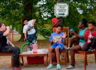 Latinos en Ohio ansían normalidad tras denuncias falsas de que migrantes comían mascotas Latinos