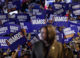Kamala Harris aventaja a Trump entre votantes latinos de los estados clave, según encuesta revelada en Filadelfia Harris