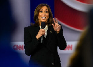 Momentos memorables del debate abierto de Kamala Harris en CNN Kamala Harris