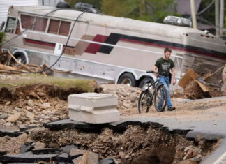 Huracán Helene deja más de 200 muertos; la búsqueda de desaparecidos enfrenta escollos Huracán
