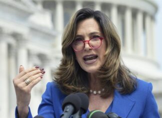 La congresista María Elvira Salazar apoya a González a la gobernación de Puerto Rico Puerto Rico