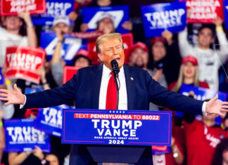 Trump alaba en privado a Maduro por ser «fuerte», revela exasesora de la Casa Blanca Trump