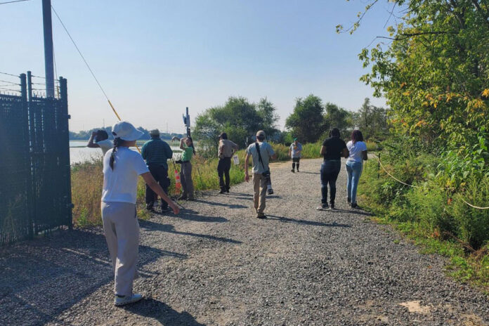 Visitan-refugio-de-vida-silvestre-para-celebrar-el-servicio-de-justicia-ambiental Refuge