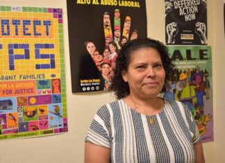 Indocumentados en EE. UU. piden a los electores latinos informarse y votar conscientemente Indocumentados