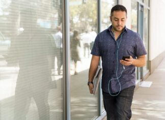 Harris asegura y explica como su plan beneficiará a los hombres latinos Harris