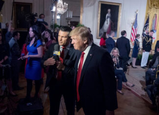 La policía revela acusaciones de agresión sexual contra Hegseth policía