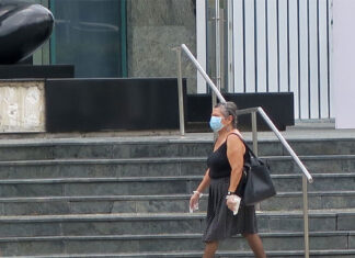 Premian a puertorriqueño por descubrir que la COVID-19 persiste en varios órganos humanos COVID-19