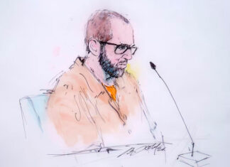 Exinformante del FBI acusado de mentir sobre los Biden acepta declararse culpable Biden