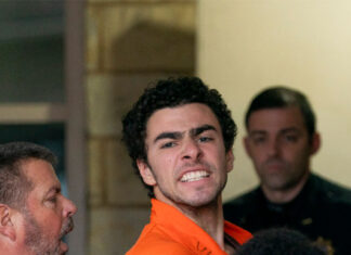 Héroe, terrorista, o incapacitado mental, Mangione exhibe la rabia contra el sistema de salud en EE. UU. Mangione