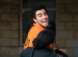 The Latest: UnitedHealthcare shooting suspect contests his extradition back to New York UnitedHealthcare