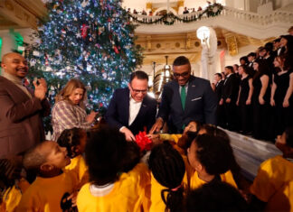 Governor Shapiro and Lieutenant Governor Davis Usher in the Christmas Season at 2024 Annual Capitol Tree Lighting Ceremony Shapiro