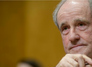 Legisladores estadounidenses consideran costo de congelar ayuda extranjera en competencia con China legisladores