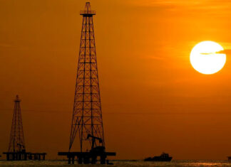 Las grandes petroleras invierten 450 millones para influir la agenda política de Trump y el Congreso