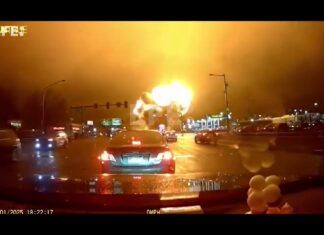 Seis mexicanos murieron en el accidente aéreo de Filadelfia y se desconoce el número de víctimas colaterales accidente