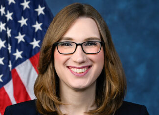Sarah McBride se niega a votar a favor del proyecto de ley antimigratorio “Laken Riley” Laken Riley