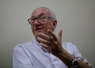 Jesuita hispano salvadoreño dice que inicia «persecución política» a migrantes en EE. UU.