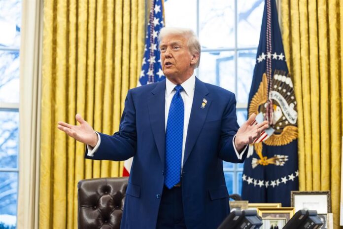 32f98364367053c3dcb29e93d3713b61ac5f3842miniw Trump