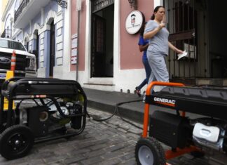 Puerto Rico sufre otro apagón que deja a más de 300.000 clientes sin servicio de luz Puerto Rico