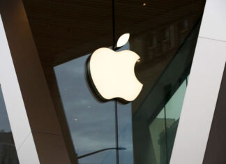 Accionistas de Apple rechazan propuesta para eliminar programas de diversidad