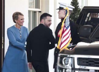 Trump asegura que quien no quiera un acuerdo de paz con Rusia «no estará mucho tiempo» Trump