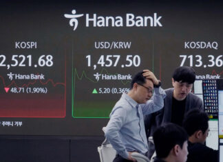 Caen las acciones asiáticas tras venta masiva en Wall Street por alarma sobre los aranceles de Trump Wall Street