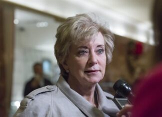 El Departamento de Educación de EE. UU. pone en baja administrativa a la mitad de su personal Educación