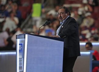 Fallece el congresista demócrata Raúl Grijalva, un defensor de la comunidad latina