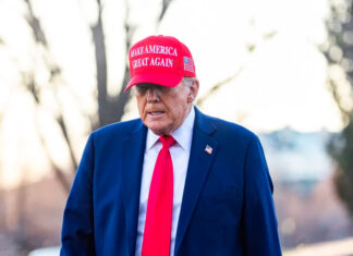 Se unen a la lucha contra el plan de reducción de fondos educativos de Trump Trump