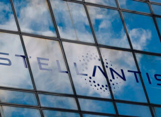 Stellantis promete producir más autos en EE. UU., agradece a Trump exención arancelaria de un mes Stellantis