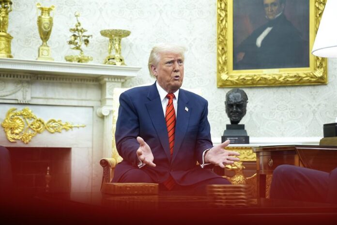 Trump no impondrá multas por hablar español en lugares públicos de Estados Unidos Trump