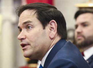 Washington dice que revocación de visados y residencias está respaldada por «acciones» visados