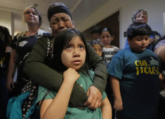 Tennessee frena iniciativa de ley que afecta derecho a la educación sin importar estatus migratorio Tennessee