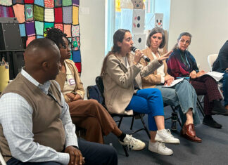 CCATE celebra la tercera concurrida asamblea en medio del ambiente antiinmigrante CCATE