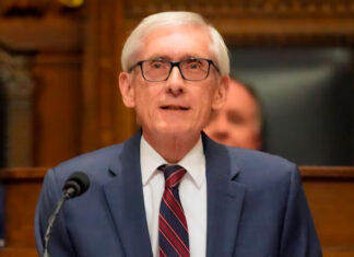 Directrices de gobernador de Wisconsin para lidiar con ICE desatan críticas del Partido Republicano ICE