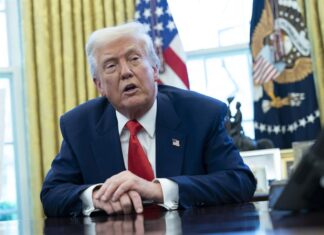 Juez inicia proceso para declarar al Gobierno Trump en desacato por expulsión de migrantes migrantes