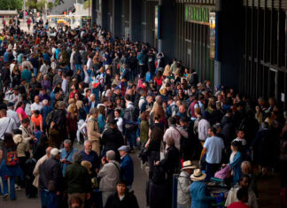 La electricidad vuelve a España y Portugal. La causa del apagón es un misterio apagón