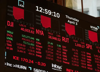 Temor a que aranceles provoquen una recesión reduce miles de millones en valores bursátiles de EE. UU.