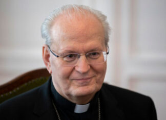 Which cardinals are seen as contenders to be the next pope? cardinals