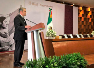 Los restos de los mexicanos que perecieron en el accidente aéreo en Filadelfia ya están en con sus familiares accidente