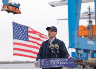 Governor Shapiro at the Port of Philadelphia Shapiro