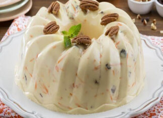 Gelatinas de piña con zanahoria, y de nuez Gelatinas