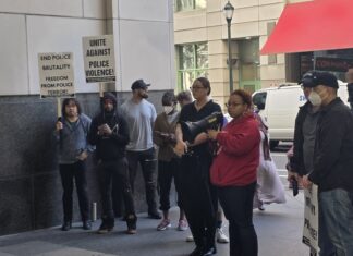 Claman justicia en Filadelfia para Eddie Irizarry durante juicio contra expolicía que lo mató