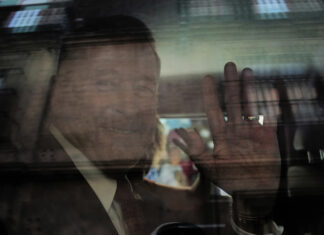 Ron Johnson, militar y veterano de inteligencia, inicia su etapa como embajador de EE. UU. en México militar