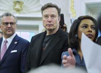 Musk deja su puesto en el gobierno de Trump tras criticar proyecto de ley del presidente Musk