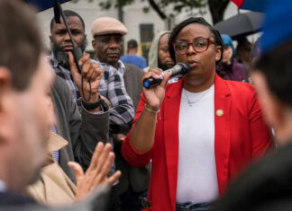 Acusan a legisladora demócrata de agresión tras altercado en centro de ICE, dice fiscal de N. Jersey