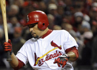 Expelotero dominicano Rafael Furcal enfrenta cargos de agresión en Florida